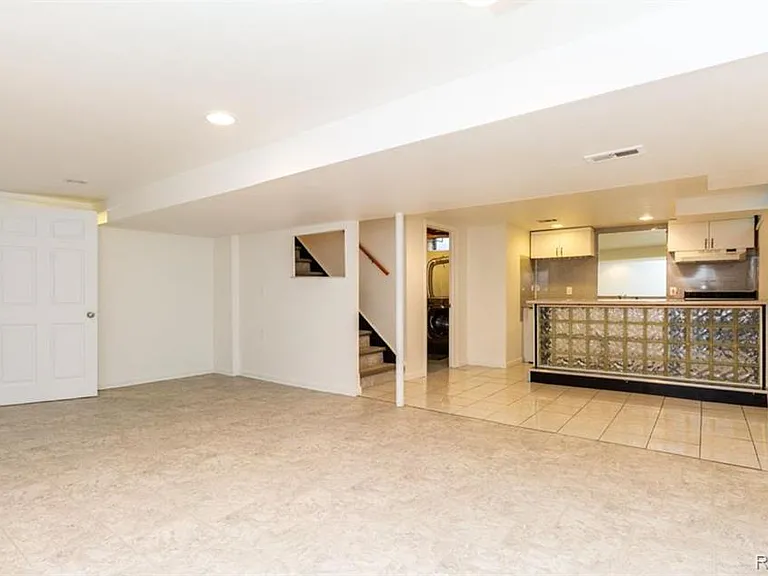 2852 Mayfair Dr — Photo 30