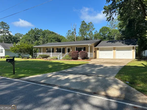 426 Pine Haven Dr, Eastman, GA 31023