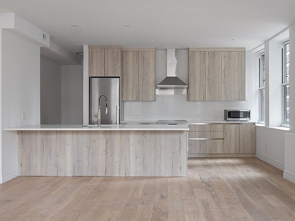 5th image of 55 Liberty St #12C