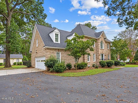 4th image of 522 Mill Road