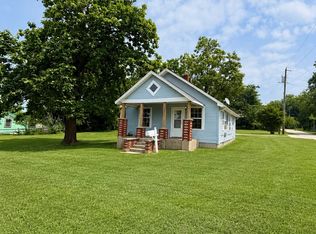240 N Fulton St, Marshfield, MO 65706