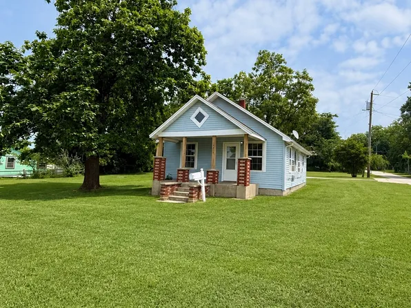 240 N Fulton St, Marshfield, MO 65706