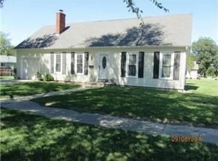 409 E Middle St, Hamilton, MO 64644