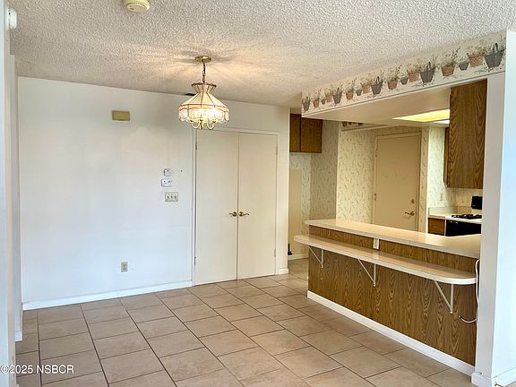 4th image of 715 Seaside Dr