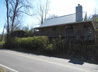 851 Robinson Gap Rd, Sevierville, TN 37876