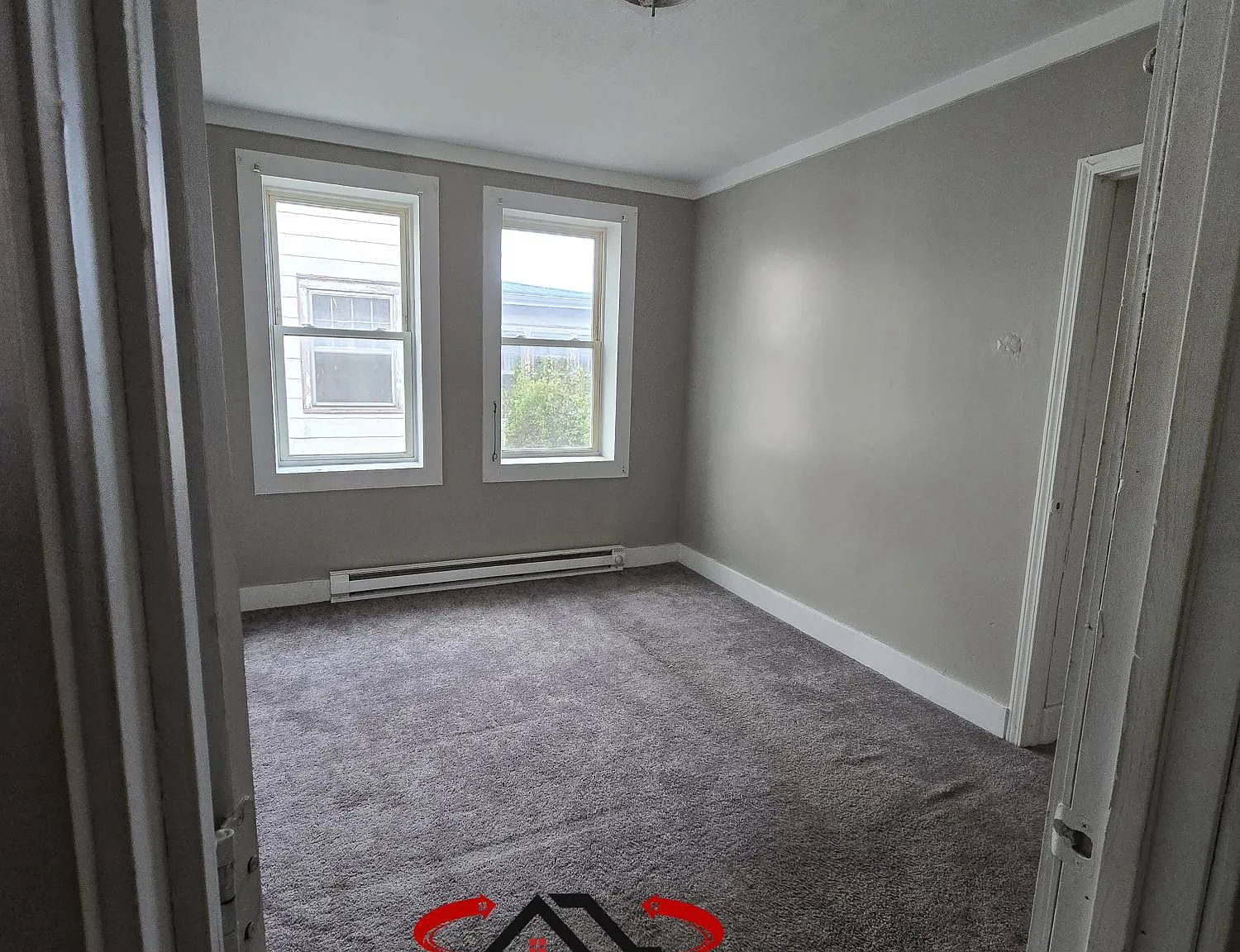 325 -327 Frederick Street Apartments - — Photo 2
