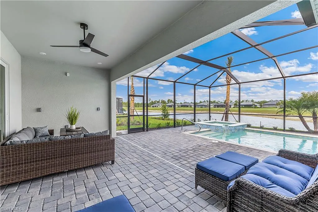 3 bed, 3.0 bath, 2247 sqft, $9,500 — Photo 4