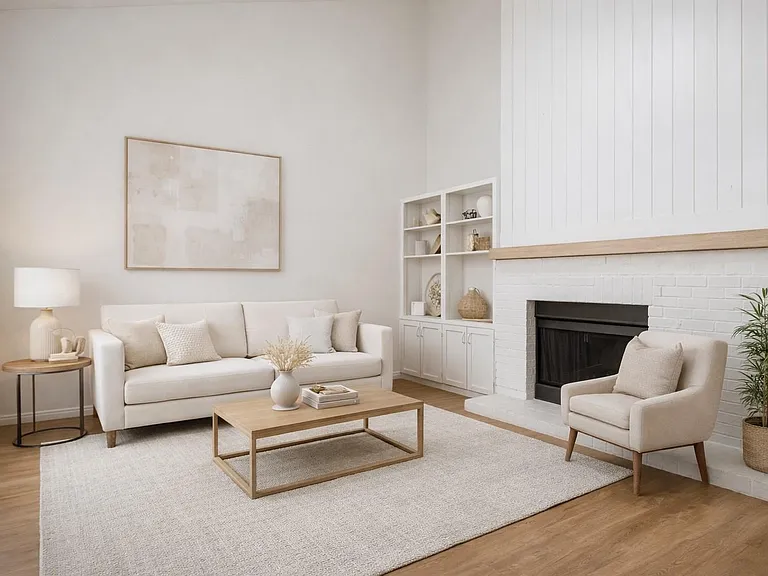 908 Poplar St #201 — Photo 1