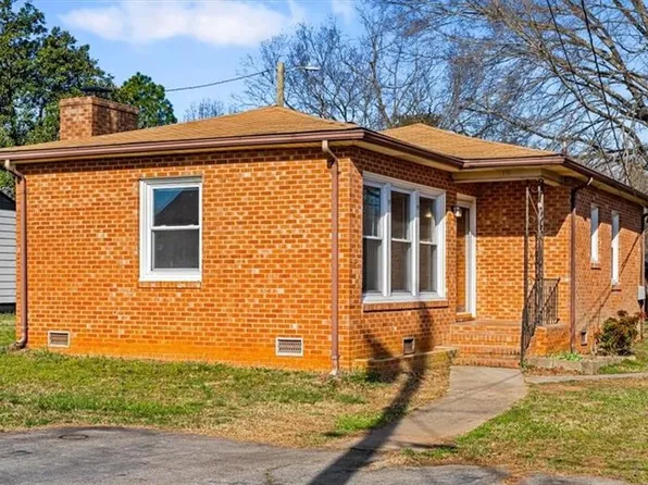 221 Dunn St, Stoneville, NC 27288