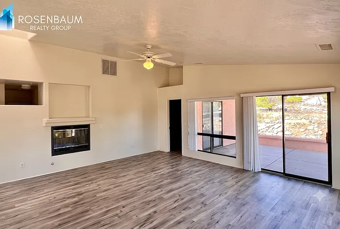 3 bed, 2.0 bath, 1763 sqft, $2,250 — Photo 4