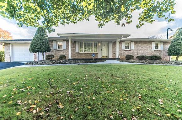 1st image of 211 Meridale Dr