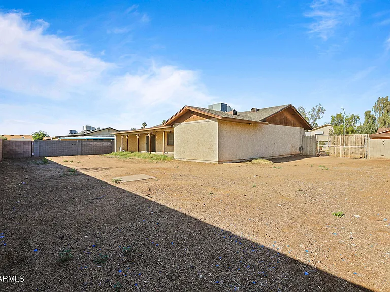 5212 N 67th Dr — Photo 33