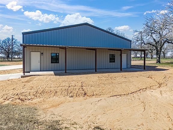 5th image of 623 Lake Valley Rd