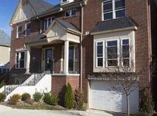 3808 Linden Tree Ln, Saint Louis, MO 63109