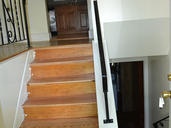 Stairs to Main Level