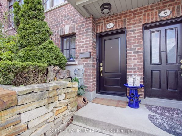1812 Burnhamthorpe Rd E #94, Mississauga, ON L4X 0A3