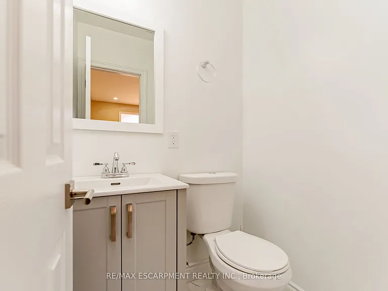 113 Poynter Dr — Photo 21