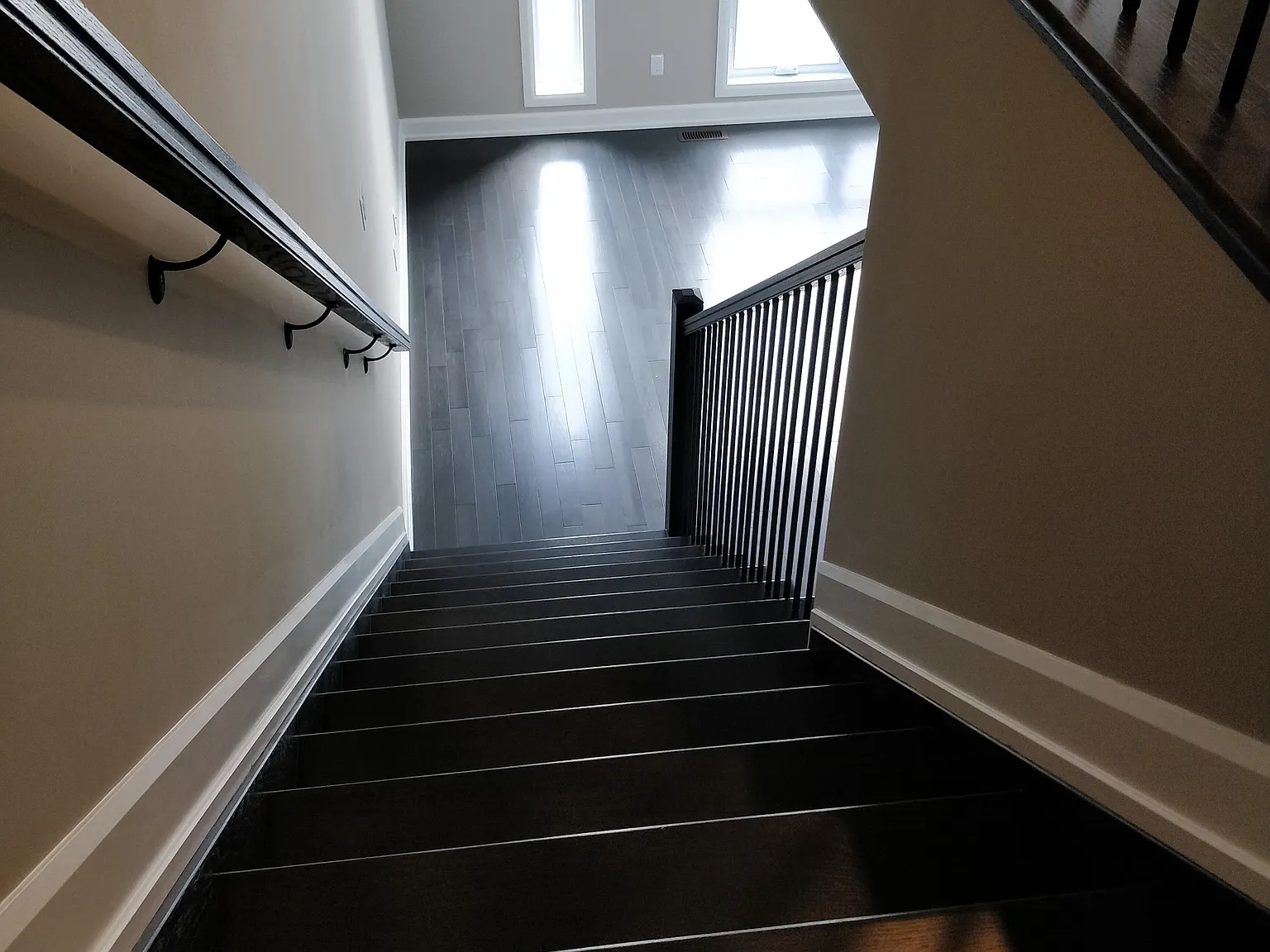 2 bed, $3,500 — Photo 2