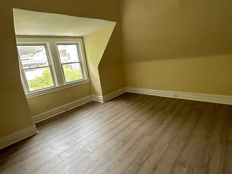 230 Morewood Ave #2 — Photo 10