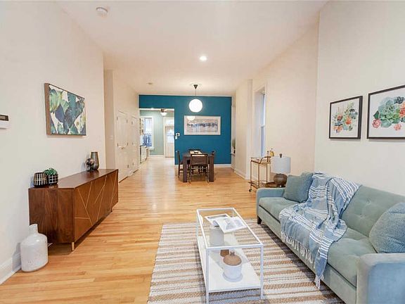 4th image of 1208 Mackay Pl