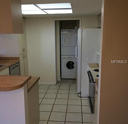 4th image of 8350 Savannah Trace Cir APT 1807
