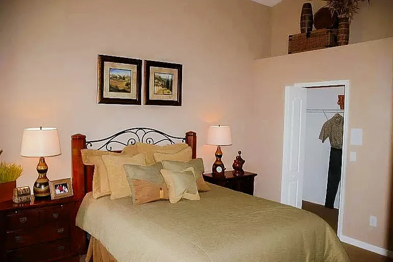 1174 Beech Grove Way — Photo 4