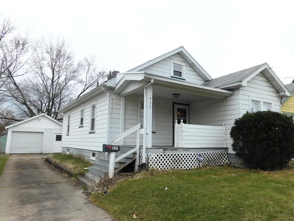 937 E Dewey Ave photo 1