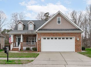 1132 Crystalwater Dr, Fuquay Varina, NC 27526