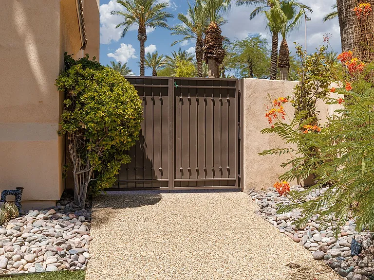 2451 Hollow Rock Ct — Photo 4