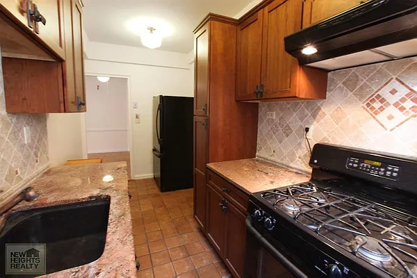 Sold by New Heights Realty | media 10