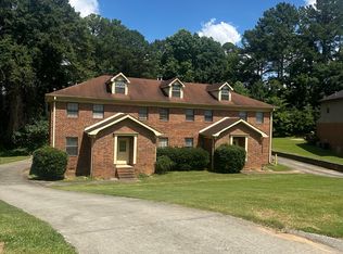 818 Willowgate Cir #A, Lilburn, GA 30047
