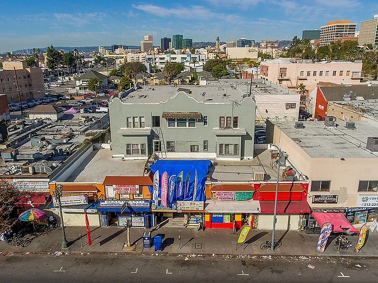 MacArthur Park Apartments — Photo 27