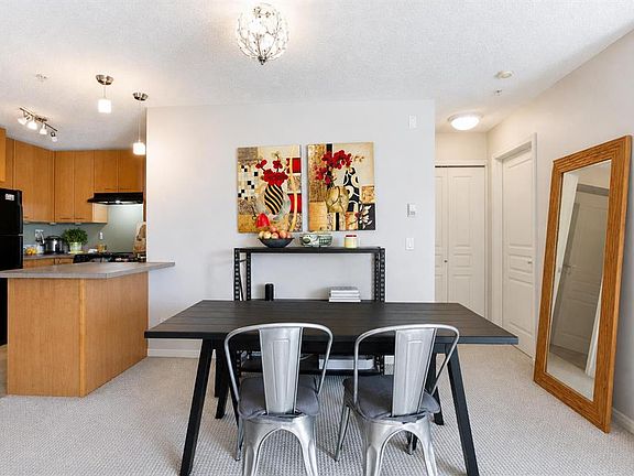 4th image of 5115 SE Richard Rd SW #216