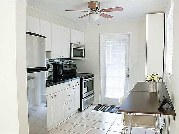 4th image of 1405-1407 NE 17 Street