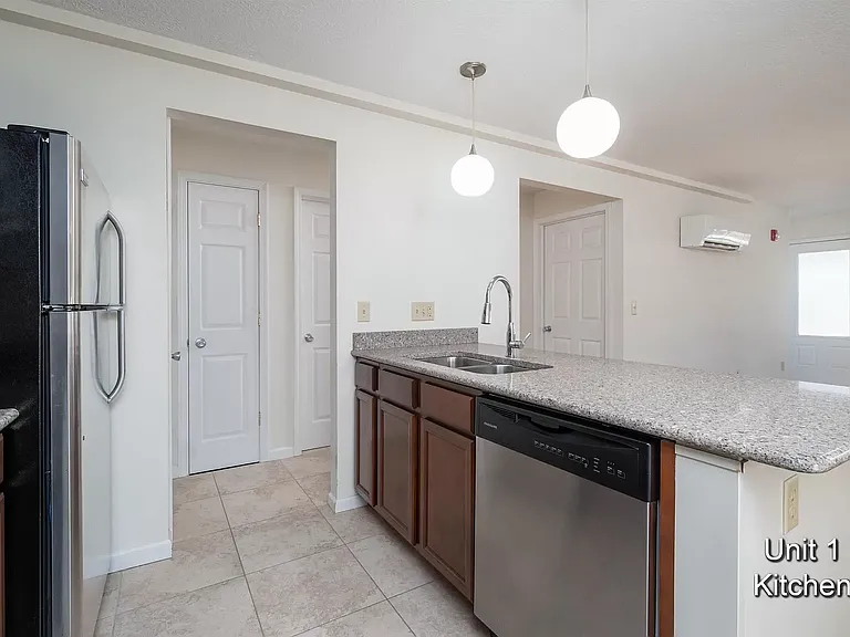 406 E Hillside Dr #3 — Photo 16