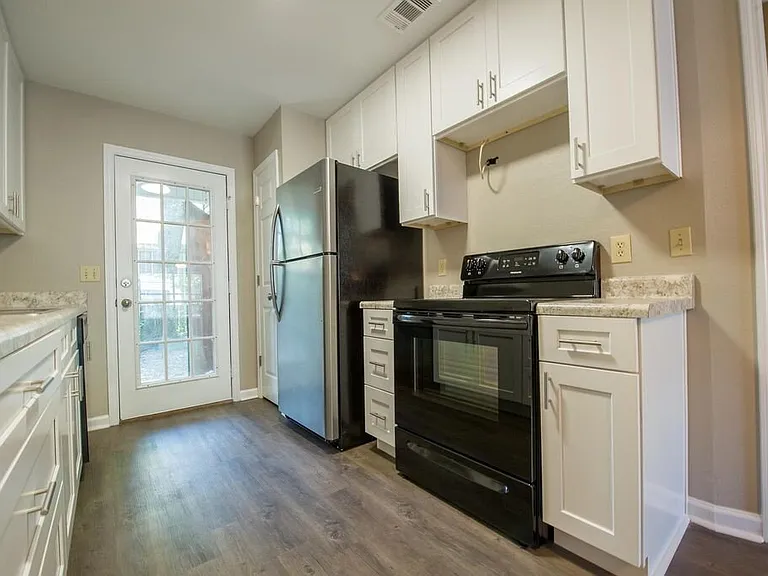 506 McKeithen St #1 — Photo 14