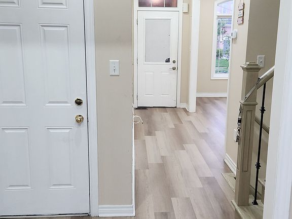 4th image of 43 Devonsleigh Dr