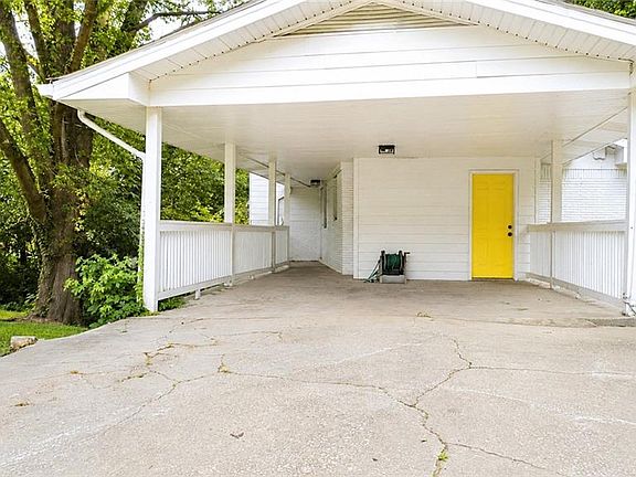 3rd image of 2783 McAfee Rd