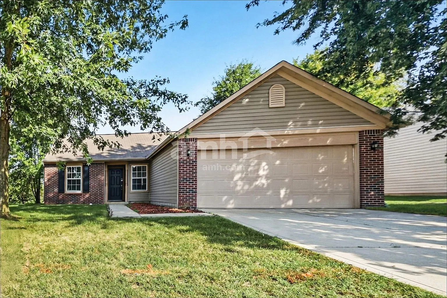 3 bed, 2.0 bath, 1202 sqft, $1,785 — Photo 1