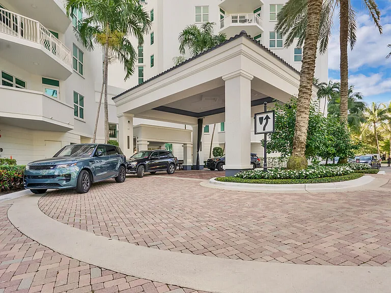 550 SE Mizner Blvd #B209 — Photo 46