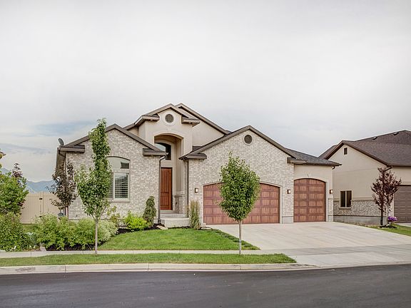 2nd image of 10425 S Shady Plum Way