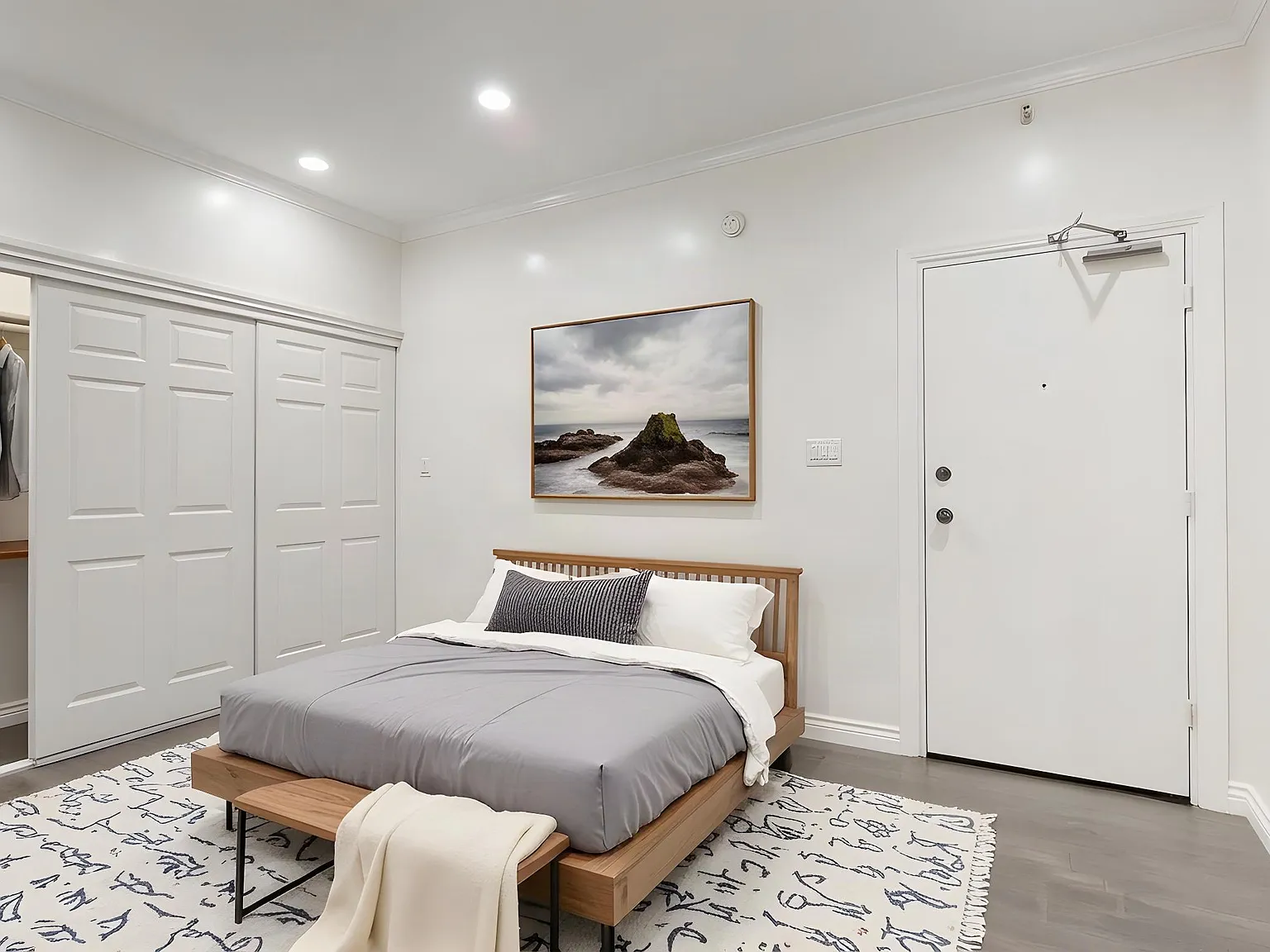 Loma Drive Apartments — Photo 3