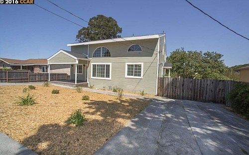 2nd image of 924 Idlewood Cir