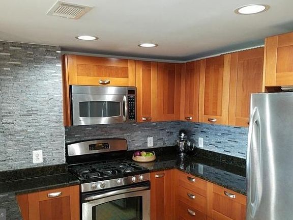 3rd image of 2451 Midtown Ave #1103