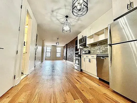 Rented by Doorway NYC, LLC | media 2