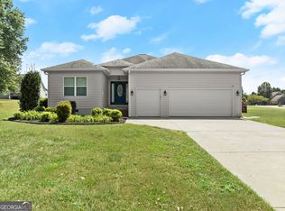 187 Towerview Cir, Mount Airy, GA 30563