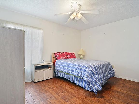 5th image of 616 McKinley Ct