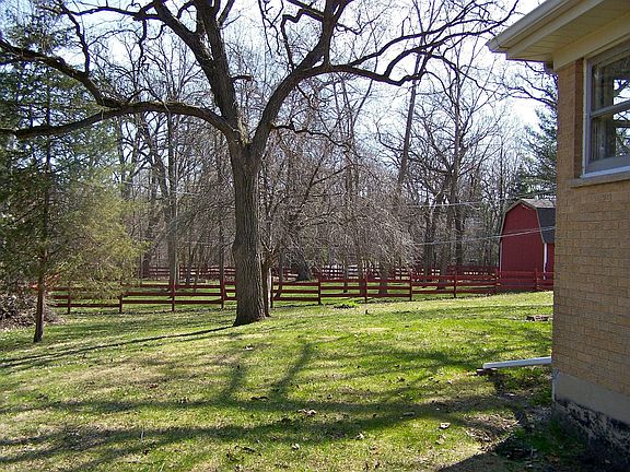 1/2 Wooded Acre!