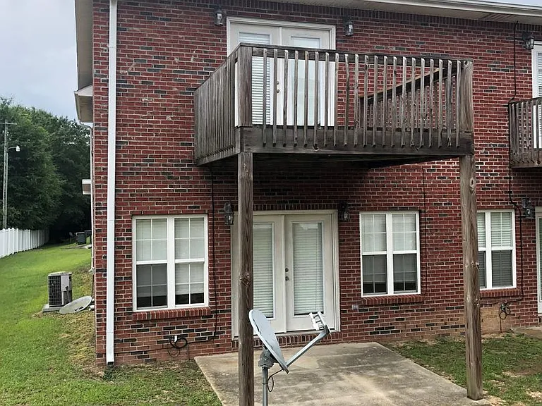 323 Eagle Lndg — Photo 16