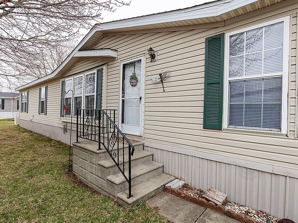 1st image of 156 Ashwood Dr